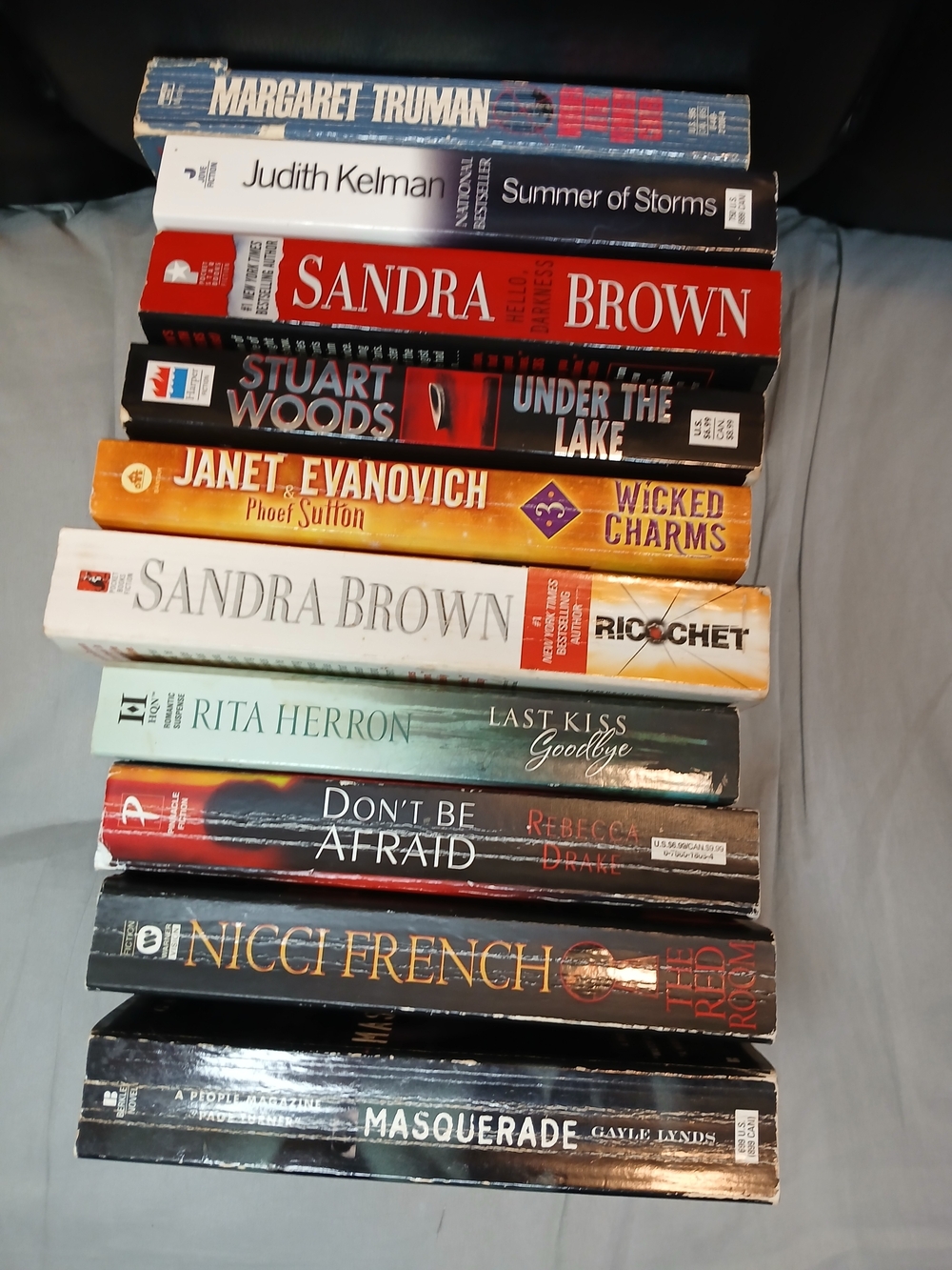 Set Of 10 Suspense Paperback Books In Good Condition